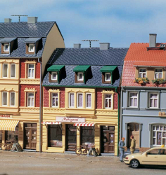 Двухэтажный дом с мансардой и магазином "Metzgerei", Auhagen, 12248